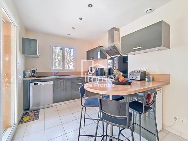 maison Chalamont 5 pièces 115 m2 sur parcelle de 600 m²