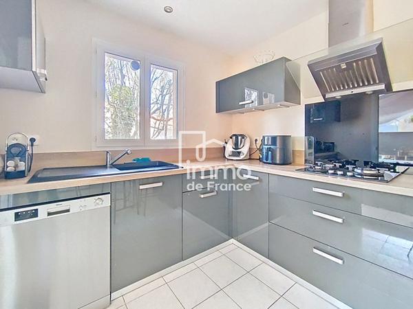 maison Chalamont 5 pièces 115 m2 sur parcelle de 600 m²