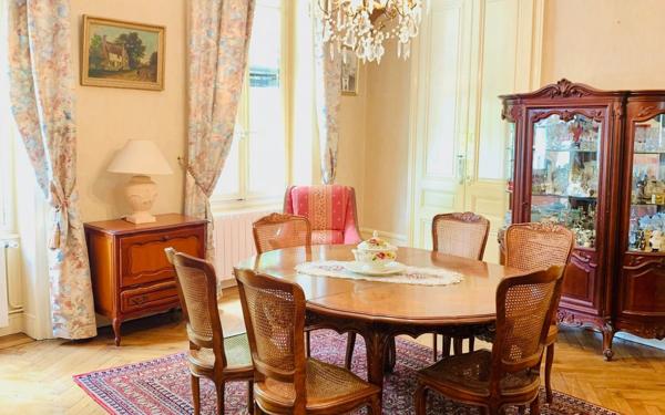 Appartement à vendre    4 pièces • 122 m2 Lyon 7