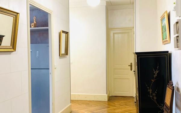 Appartement à vendre    4 pièces • 122 m2 Lyon 7