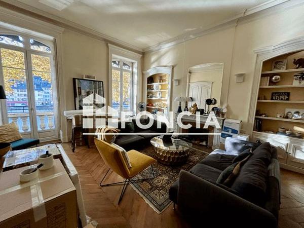 Location Appartement 5 pièces 175.9 m² - 24 QUAI SAINT VINCENT Lyon 69001