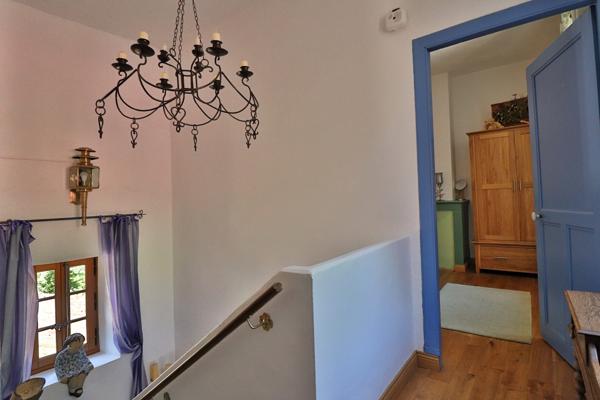 Vue imprenable – Calme absolu – Parfait pour résidence secondaire