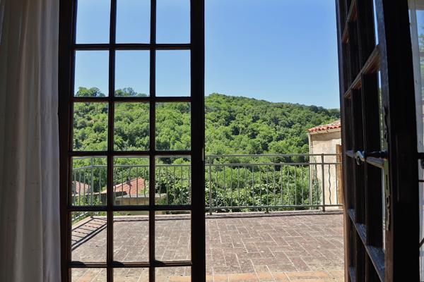 Vue imprenable – Calme absolu – Parfait pour résidence secondaire