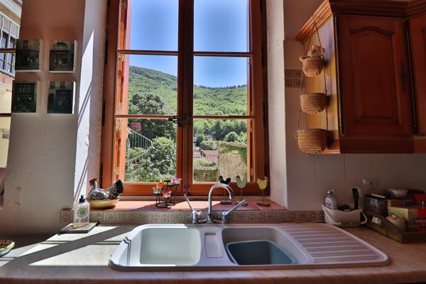 Vue imprenable – Calme absolu – Parfait pour résidence secondaire