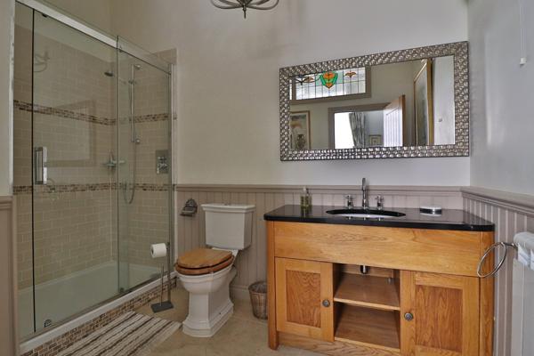 Vue imprenable – Calme absolu – Parfait pour résidence secondaire