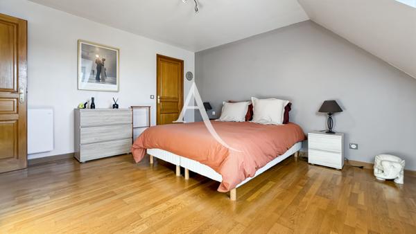 Maison Le Perray En Yvelines 6 pièce(s) 140 m2