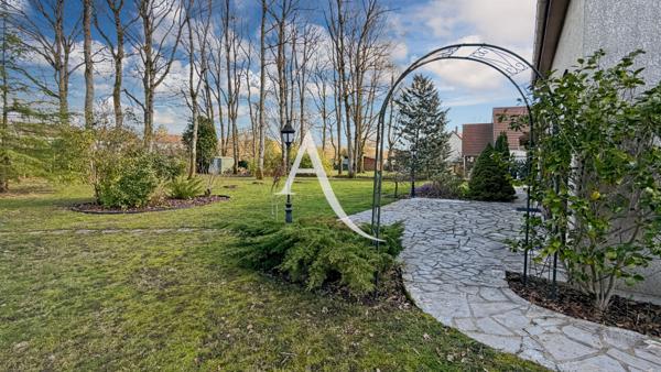 Maison Le Perray En Yvelines 6 pièce(s) 140 m2