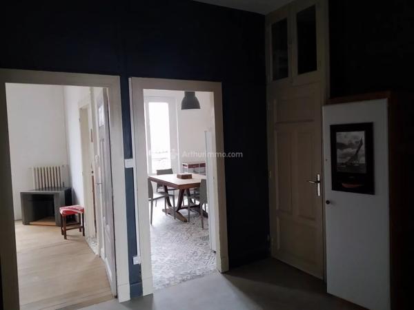 Location                                                      Appartement
                        
                     3 pièces                      86 m2                     à Carmaux
