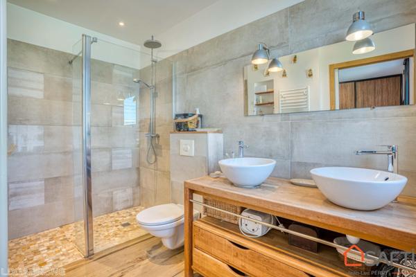 Maison d'architecte avec piscine