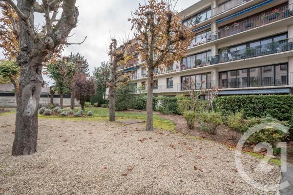 Appartement F2 à vendre  3 pièces - 64,67 m2 ST MAUR DES FOSSES - 94