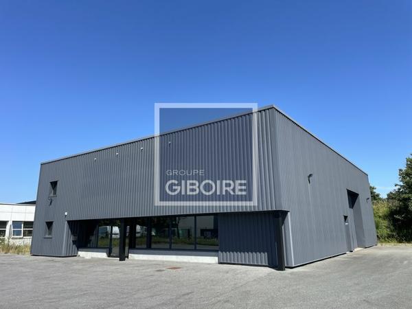 Local d'activites 480 m² à louer LA MEZIERE (réf : 35.4211)