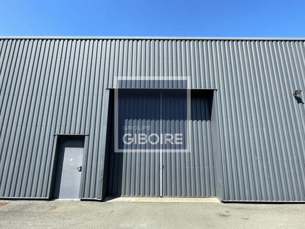 Local d'activites 480 m² à louer LA MEZIERE (réf : 35.4211)