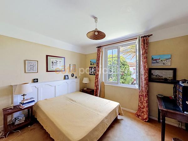 Vente
                Maison148 m² - 6 Pièces -
                    BIDART (64210)