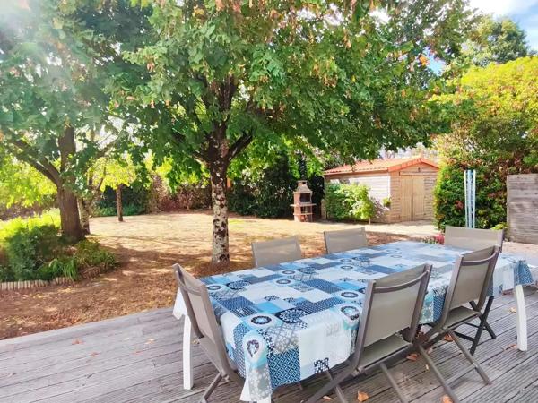 MAISON DE PLAIN-PIED SUR GRAND TERRAIN DE 2 607 M2 -- MACHECO