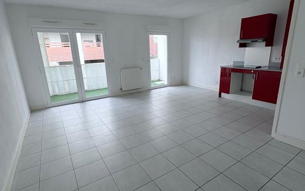 Appartement à vendre    3 pièces • 61,95 m2 Bordeaux