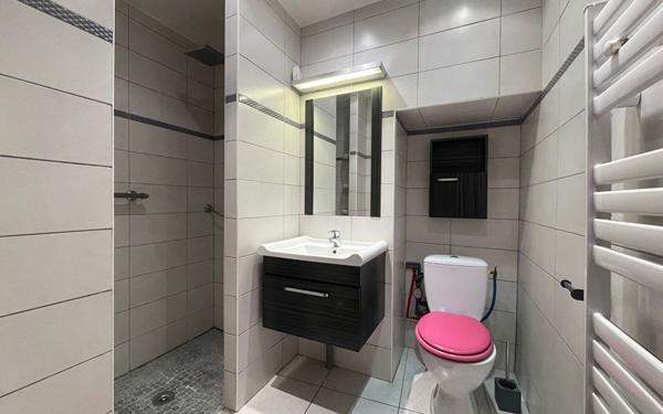 Appartement à louer    1 pièce •  Claira