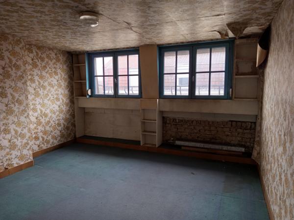 Maison avec potentiel à 2 pas du métro