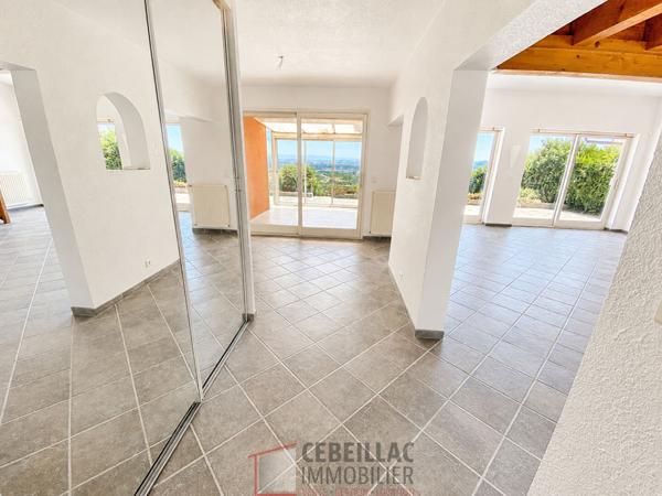 Maison 6 pièce(s) 3 chambre(s) 139 m²