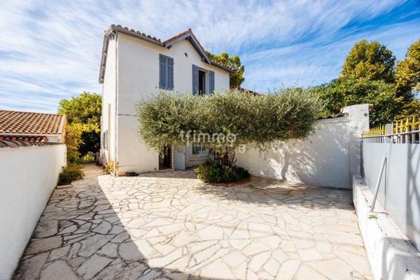 Coeur Plan de Cuques - Maison de caractère - 5P - 93 m2