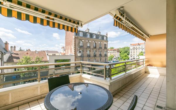 Appartement à vendre    3 pièces • 82 m2 La Varenne - Saint-Maur-des-Fossés