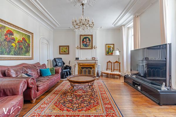 MAISON FAMILIALE DE STANDING- ST SEURIN