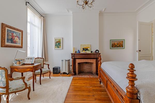MAISON FAMILIALE DE STANDING- ST SEURIN