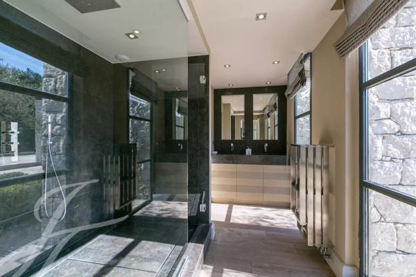 Hauteurs de Cannes Splendide Villa avec Vue Mer de Rêve