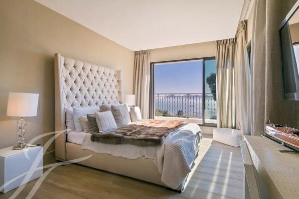 Hauteurs de Cannes Splendide Villa avec Vue Mer de Rêve