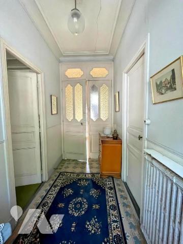 Courtoiville / Villa en pierres à rénover de 220m² avec un garage