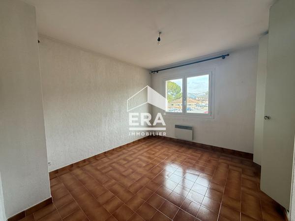 A VENDRE 13360 ROQUEVAIRE MAISON TYPE 5 DE 110M² SUR 300M² DE JARDIN  DOUBLE GARAGE