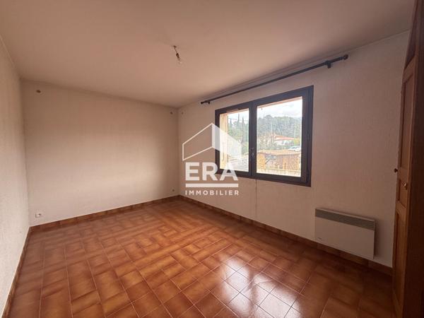 A VENDRE 13360 ROQUEVAIRE MAISON TYPE 5 DE 110M² SUR 300M² DE JARDIN  DOUBLE GARAGE