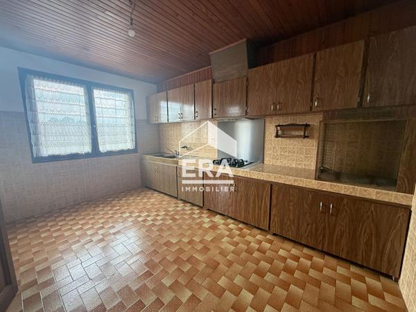 A VENDRE 13360 ROQUEVAIRE MAISON TYPE 5 DE 110M² SUR 300M² DE JARDIN  DOUBLE GARAGE