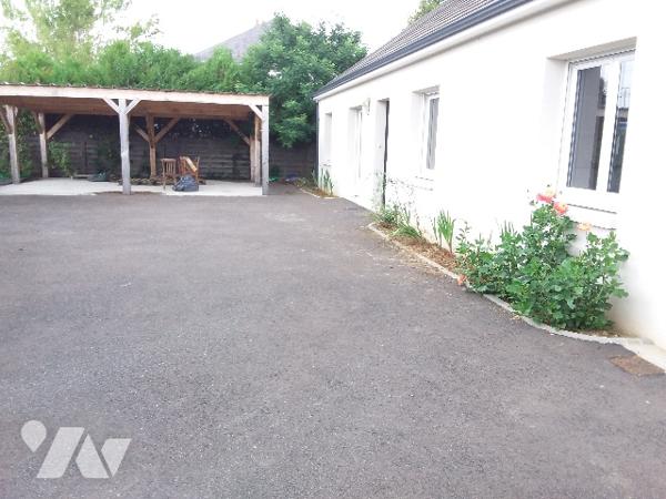 EXCLUSIVITE, 15 MNS SUD DE BLOIS, PAVILLON RECENT 4 CH+DOUBLE GARAGE