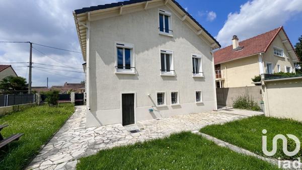 Maison 8 pièces de 146 m² à Bezons (95870)
