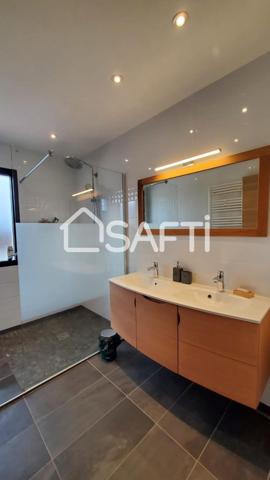 Splendide maison de 152 m² avec piscine - quartier  Montplaisir