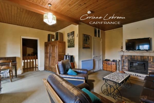 Maison en pierres à vendre à CHEVAGNY LES CHEVRIERES (71)