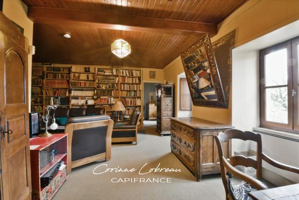 Maison en pierres à vendre à CHEVAGNY LES CHEVRIERES (71)