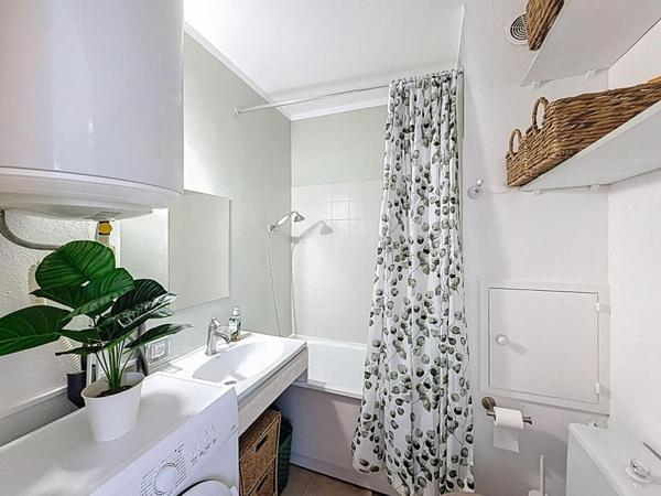 Appartement Greoux Les Bains terrasse accès jardin