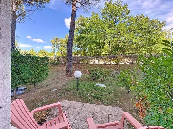 Appartement Greoux Les Bains terrasse accès jardin