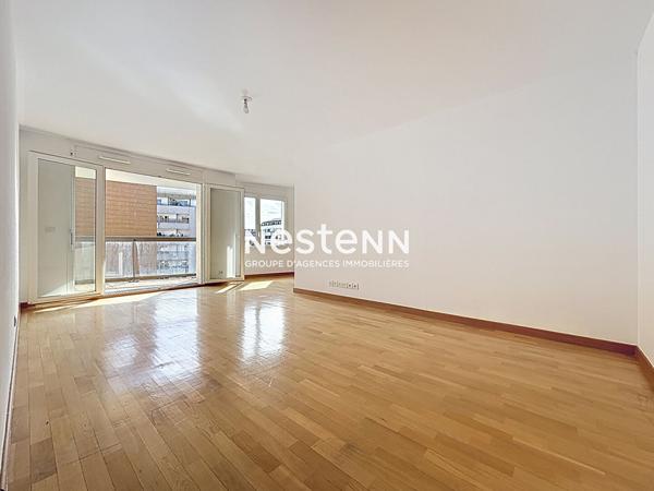 ISSY LES MOULINEAUX - FORT D'ISSY - Vente appartement 3 pièces de 67,70 m² avec un balcon de 10,80 m²