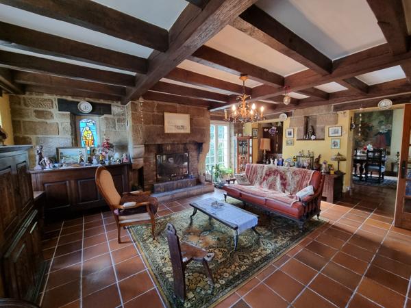 Fouesnant Maison de charme 148 m2 sur 2170m² de terrain.