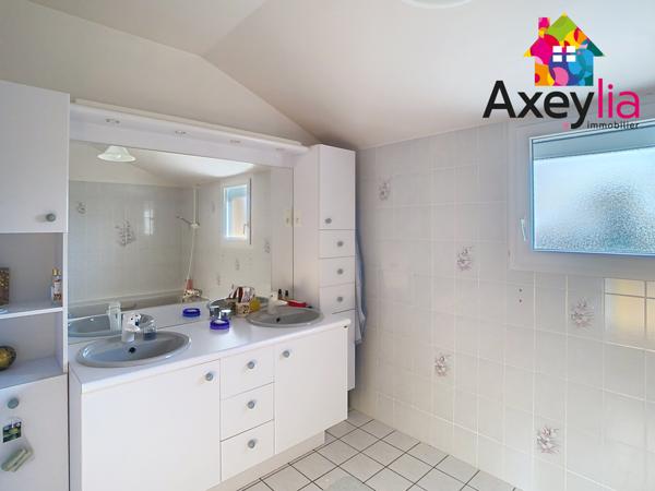 Renaison (42370) A VENDRE- RENAISON- MAISON 4 CHAMBRES SUR TERRAIN PISCINABLE DE 1672 M2