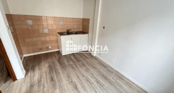 Location Appartement 2 pièces 35 m² - Flers 61100