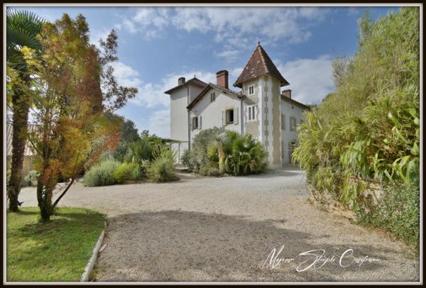 MONT DE MARSAN (40), à vendre, propriété d'exception de 420 m² au calme avec dépendance.