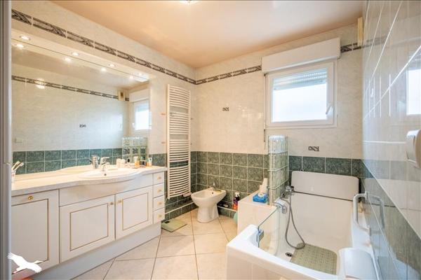 Appartement à vendre |  Dax |  5 pièces | 150 m²