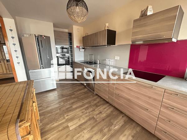 Location Appartement meublé 3 pièces 93 m² - 19 BOULEVARD RABATAU Marseille 13008