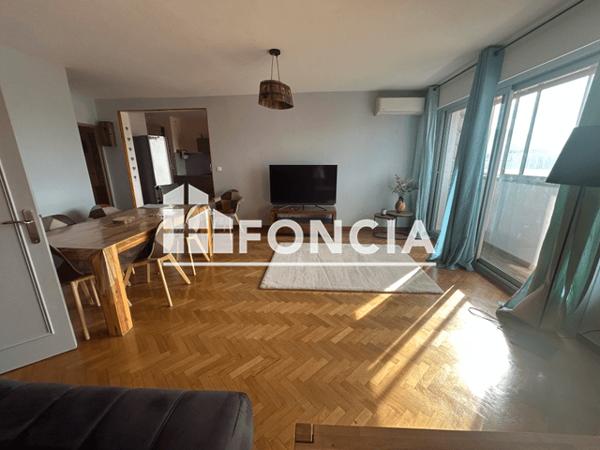 Location Appartement meublé 3 pièces 93 m² - 19 BOULEVARD RABATAU Marseille 13008
