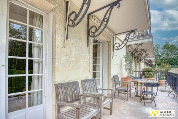 Versailles Ermitage Appartement 4 pièces 110 m² situé au 1er étage avec ascenseur, terrasse plein sud, cave et parking 1 145 000 € **  - Référence  28224