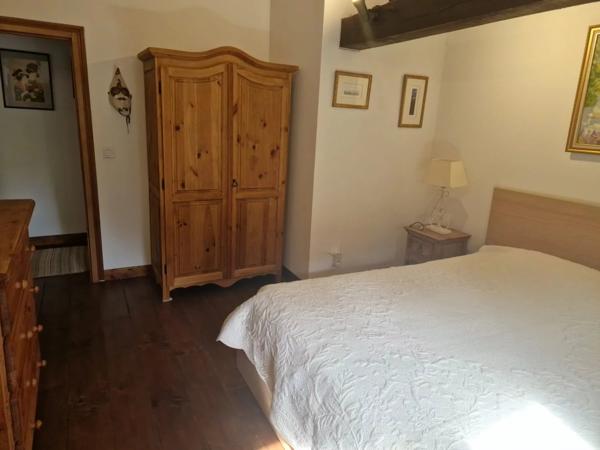 Fabuleuse maison en pierre avec 3 chambres et piscine