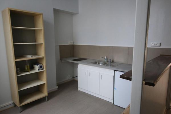 A LOUER : T3 à LILLE • rue Ratisbonne - Gambetta/Solférino • 950 € CC • Réf. 6055